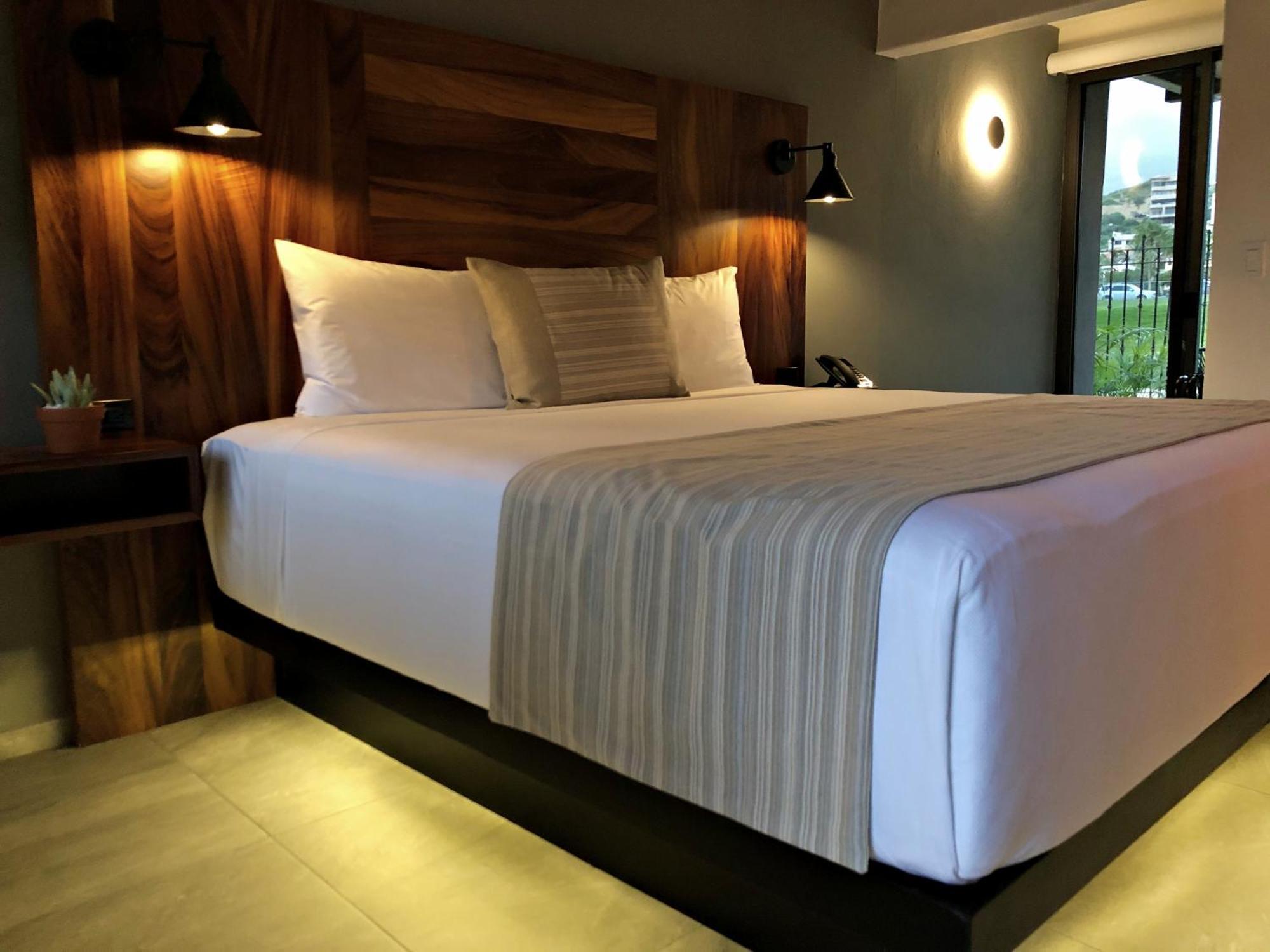 Six Two Four Urban Beach Hotel San Jose del Cabo Room photo